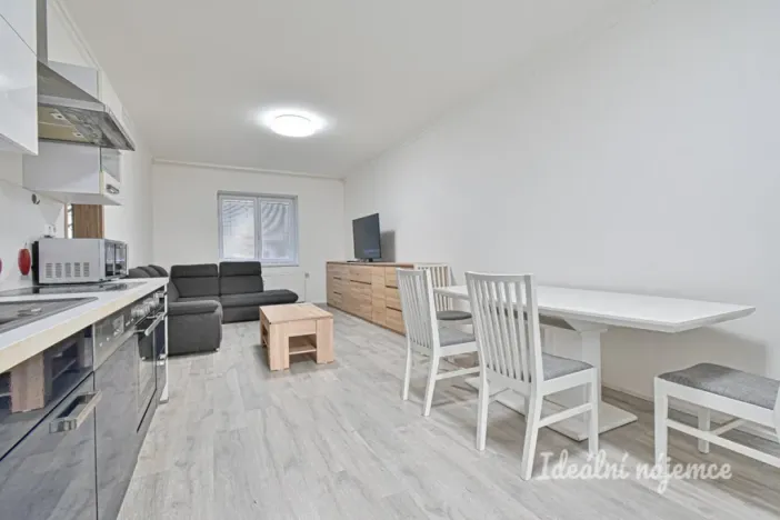 Pronájem bytu 2+kk, Brno, Mikšíčkova, 53 m2