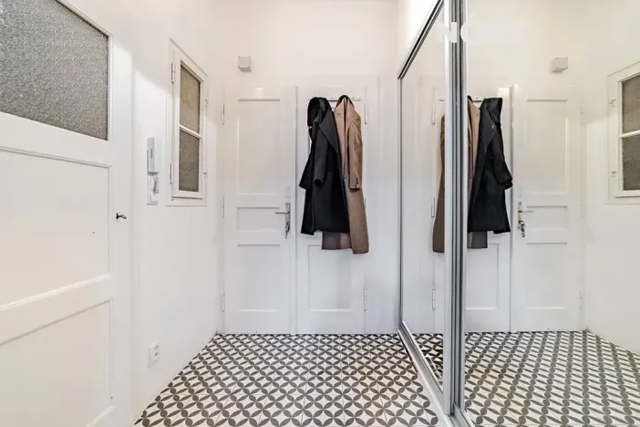 Pronájem bytu 2+kk, Praha - Nusle, Lounských, 38 m2