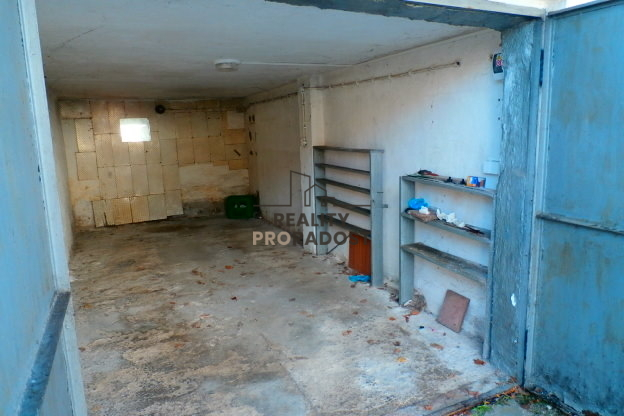 Pronájem garáže, Znojmo, Palliardiho, 19 m2