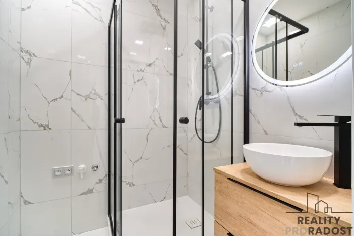 Pronájem bytu 2+kk, Ostrava - Poruba, Vietnamská, 41 m2