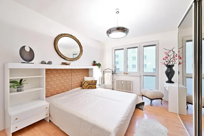 Prodej bytu 3+1, Praha - Břevnov, Zeyerova alej, 70 m2