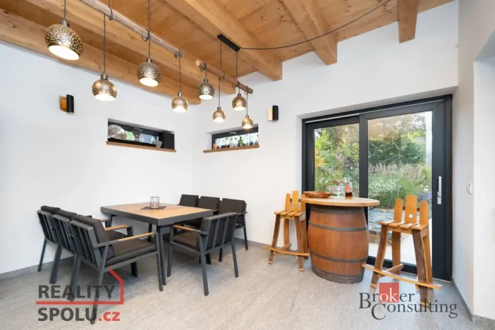 Prodej rodinného domu, 213 m2