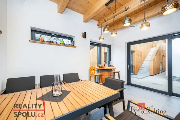 Prodej rodinného domu, 213 m2