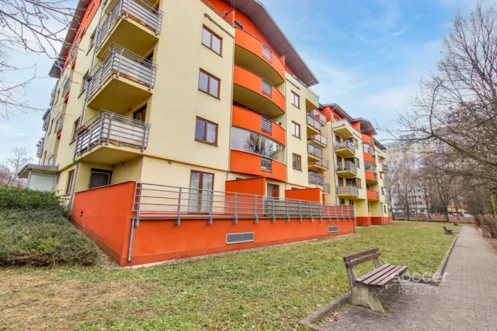 Pronájem bytu 1+kk, Praha - Bohnice, Ústavní, 46 m2