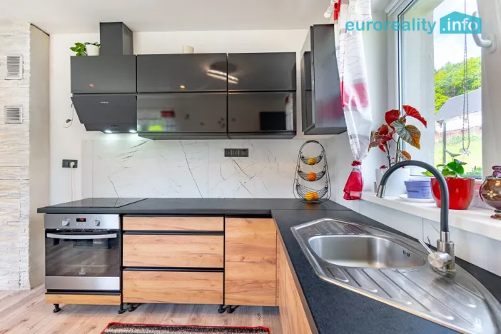 Prodej rodinného domu, Dubnice, 75 m2