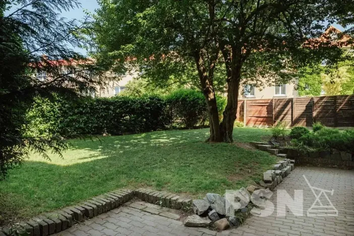 Pronájem bytu 2+kk, Praha - Kobylisy, Služská, 48 m2