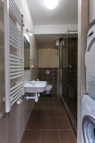 Pronájem bytu 2+kk, Praha - Kyje, Farkašova, 48 m2