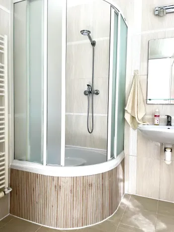 Pronájem rodinného domu, Zdiby, 115 m2