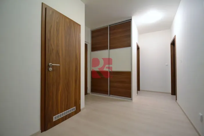 Pronájem bytu 2+kk, Praha - Háje, Jurkovičova, 52 m2