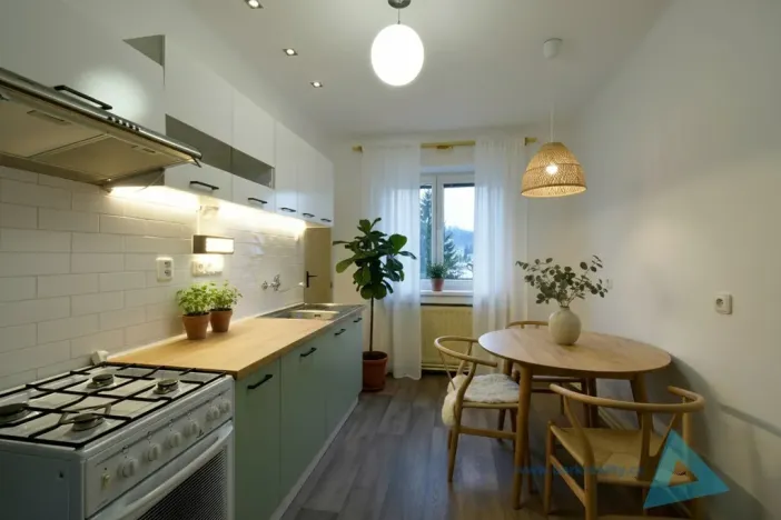 Prodej bytu 2+1, Nová Paka, Achátová, 64 m2