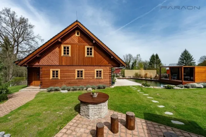 Prodej obchodního prostoru, Borotín - Kamenná Lhota, 194 m2