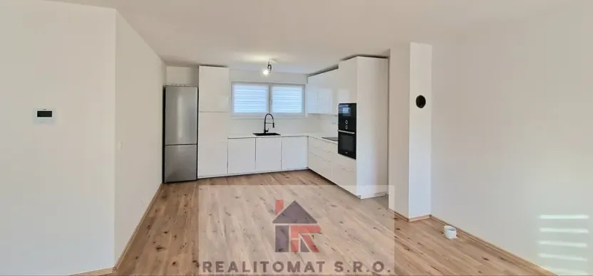 Pronájem rodinného domu, Chrášťany, 108 m2