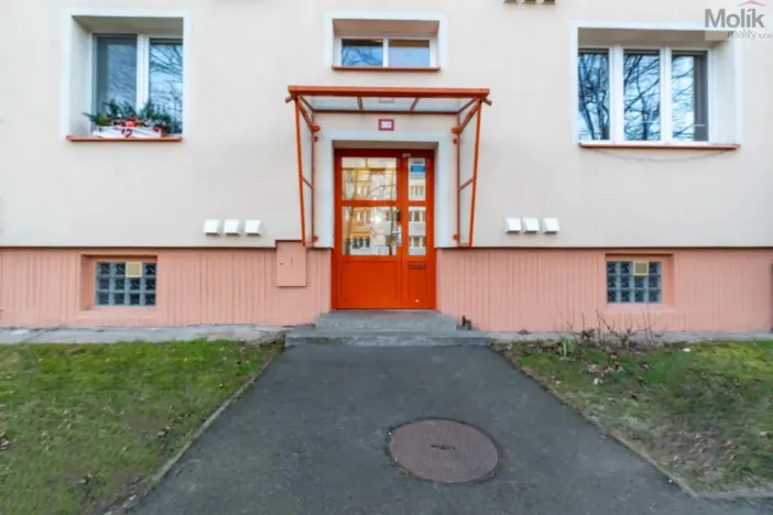 Pronájem bytu 2+1, Teplice - Řetenice, Buzulucká, 52 m2