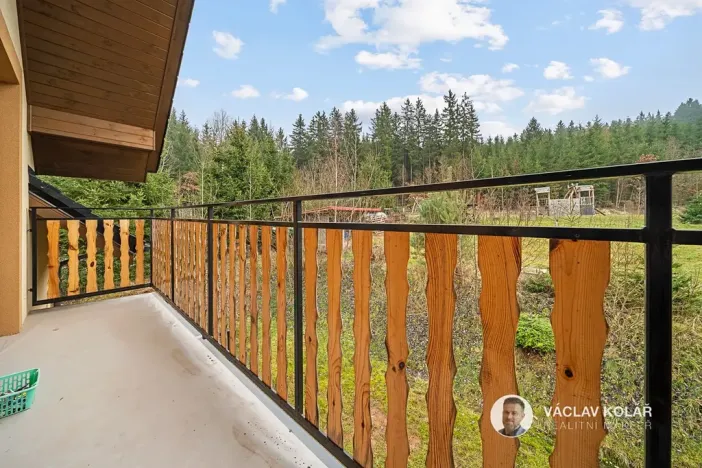 Prodej rodinného domu, Pecka, 176 m2