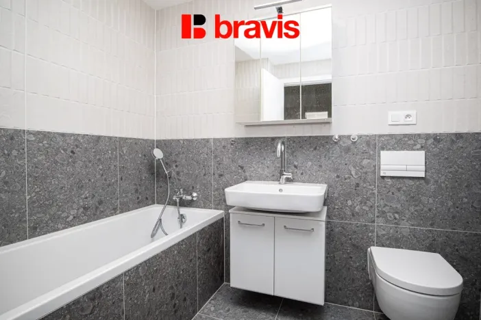 Pronájem bytu 1+kk, Brno - Zábrdovice, Bratislavská, 36 m2