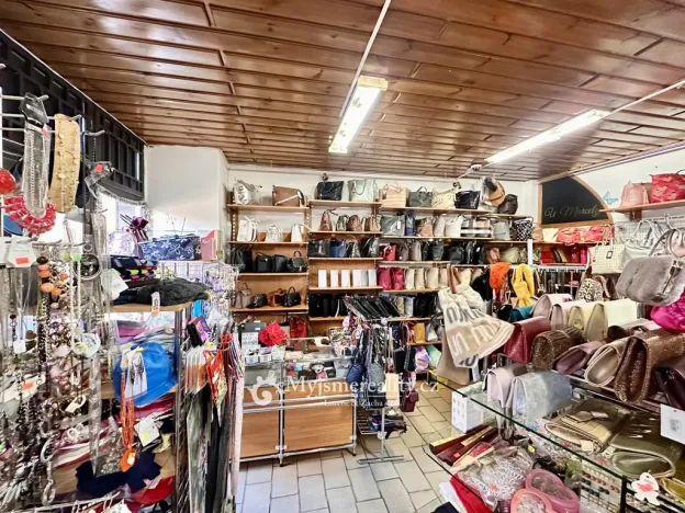 Pronájem obchodního prostoru, Znojmo, Divišovo náměstí, 50 m2