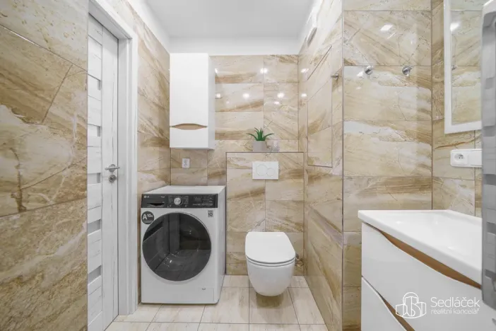 Prodej bytu 2+1, Sokolov, Spartakiádní, 61 m2