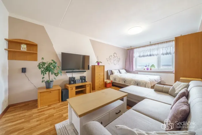 Prodej bytu 2+1, Sokolov, Spartakiádní, 61 m2