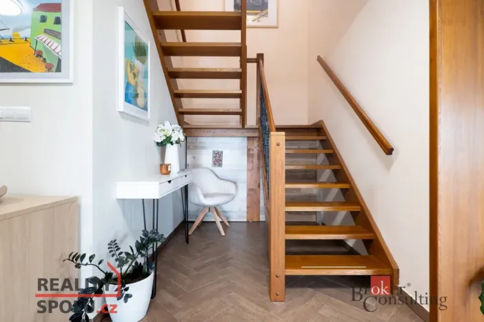 Prodej rodinného domu, Kly - Hoření Vinice, 288 m2