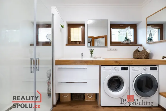 Prodej rodinného domu, Kly - Hoření Vinice, 288 m2