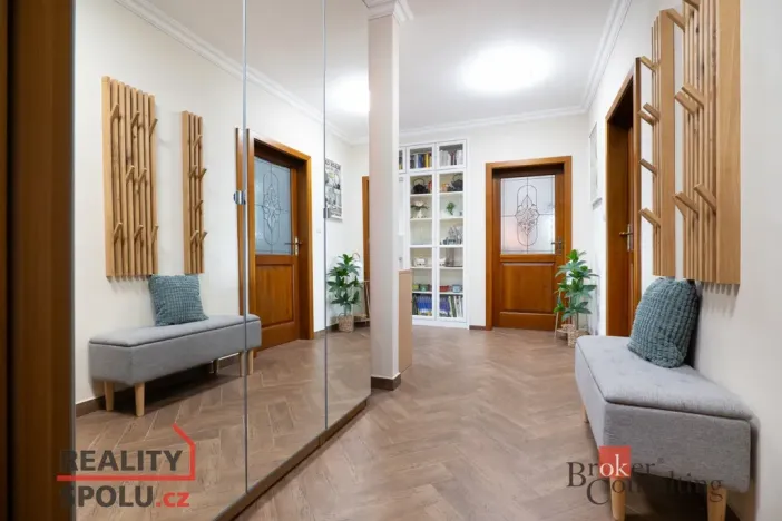 Prodej rodinného domu, Kly - Hoření Vinice, 288 m2