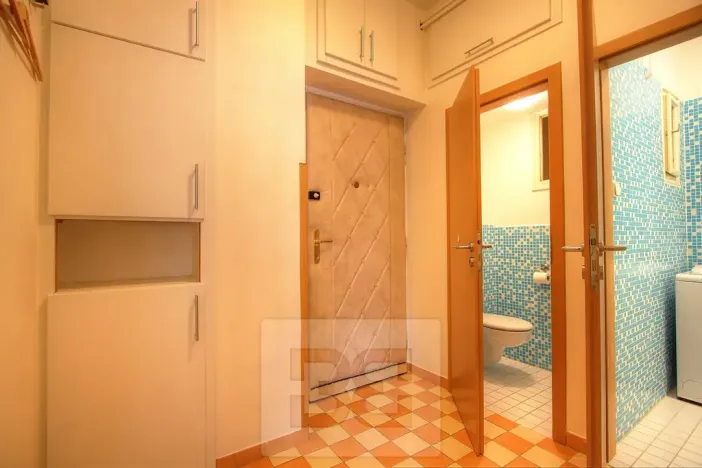 Pronájem bytu 1+1, Praha - Malá Strana, Újezd, 37 m2