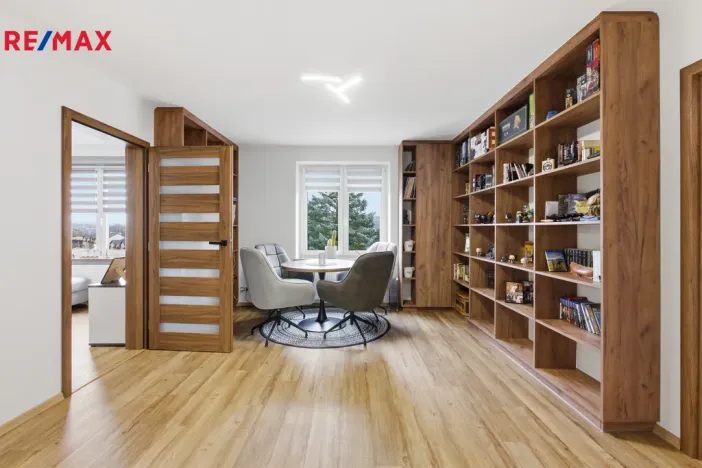 Prodej bytu 4+kk, Karlovy Vary - Tašovice, Slovanská, 96 m2