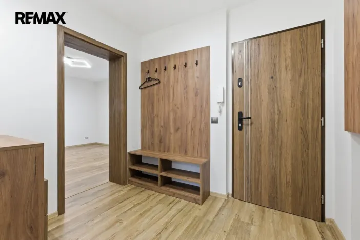 Prodej bytu 4+kk, Karlovy Vary - Tašovice, Slovanská, 96 m2