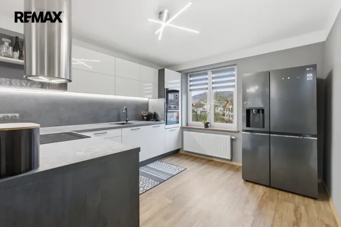 Prodej bytu 4+kk, Karlovy Vary - Tašovice, Slovanská, 96 m2