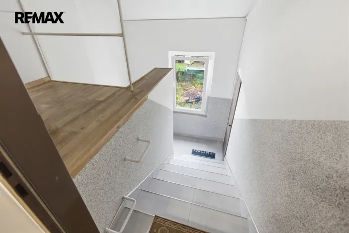 Prodej bytu 4+kk, Karlovy Vary - Tašovice, Slovanská, 96 m2