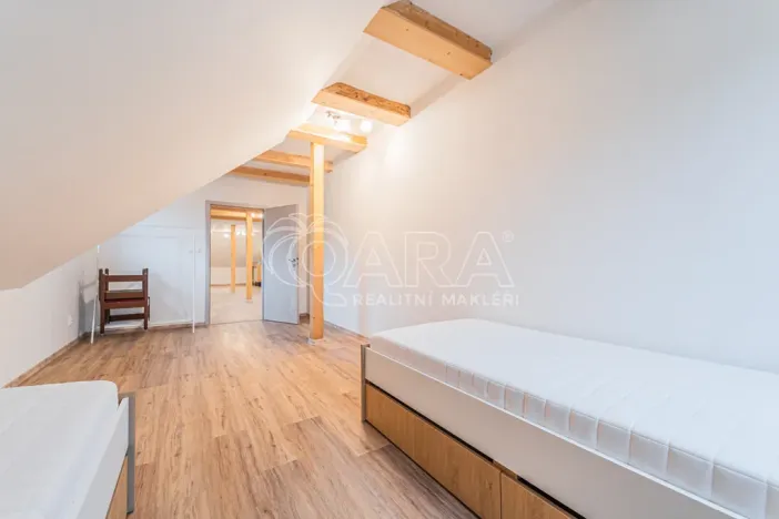 Pronájem bytu 4+kk, Srbsko, Nad Kapličkou, 180 m2