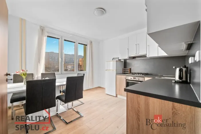 Pronájem bytu 1+1, Plzeň, Macháčkova, 36 m2