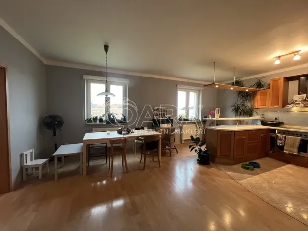 Pronájem bytu 3+1, Praha - Kbely, Toužimská, 135 m2