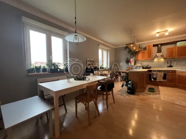 Pronájem bytu 3+1, Praha - Kbely, Toužimská, 135 m2