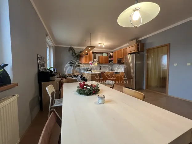 Pronájem bytu 3+1, Praha - Kbely, Toužimská, 135 m2