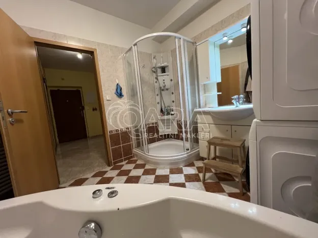 Pronájem bytu 3+1, Praha - Kbely, Toužimská, 135 m2