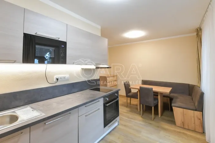 Pronájem bytu 1+1, Praha - Střížkov, Chrastavská, 30 m2