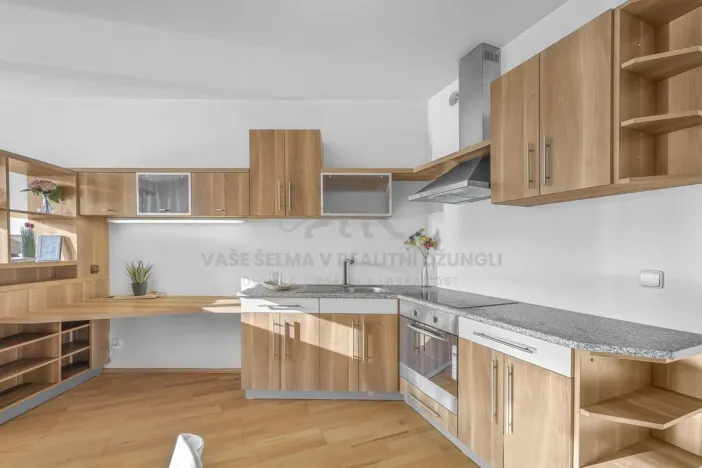 Prodej bytu 1+kk, Praha - Podolí, Dvorecká, 34 m2