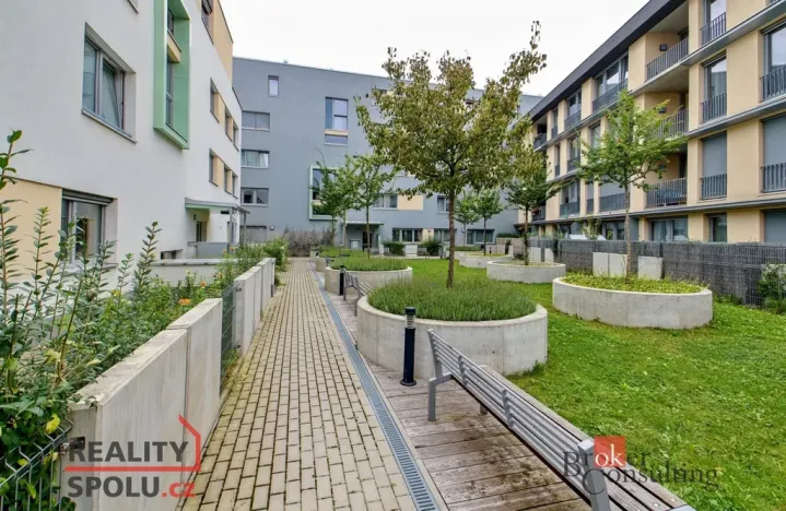 Pronájem bytu 1+kk, Praha - Žižkov, Olgy Havlové, 29 m2