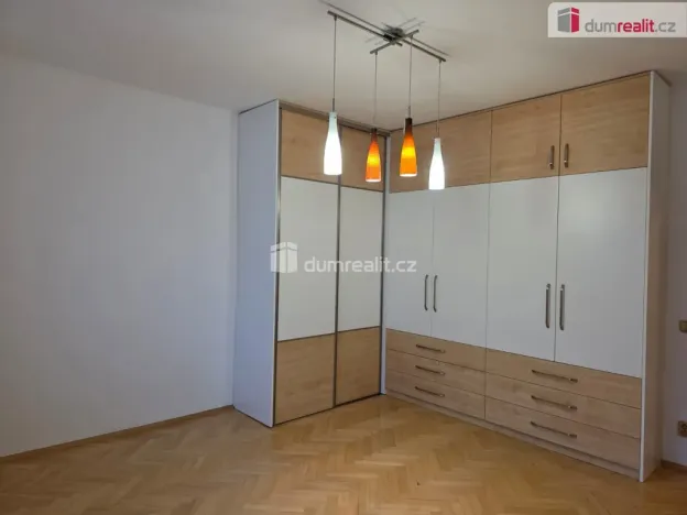 Pronájem bytu 3+1, Frenštát pod Radhoštěm, Školská čtvrť, 63 m2