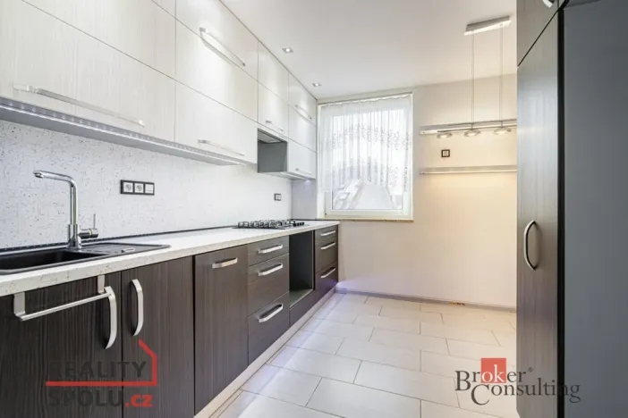 Prodej bytu 2+1, Ostrava - Přívoz, Na Liškovci, 92 m2