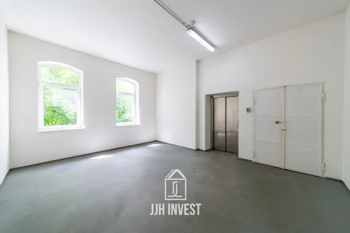 Pronájem výrobních prostor, Krásná Lípa, Nerudova, 207 m2