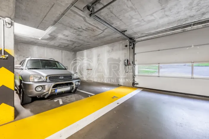 Pronájem bytu 2+kk, Praha - Liboc, Naardenská, 80 m2