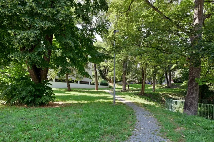 Pronájem bytu 1+kk, Praha - Smíchov, Na Březince, 30 m2