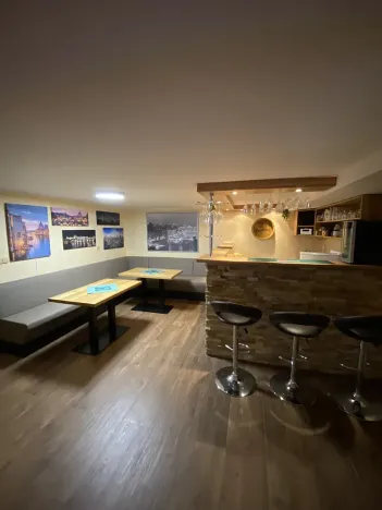 Prodej rodinného domu, Benecko, 635 m2