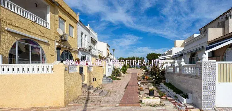 Prodej rodinného domu, Torrevieja, Španělsko, 88 m2