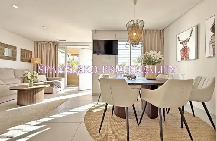 Prodej vily, Torrevieja, Španělsko, 100 m2