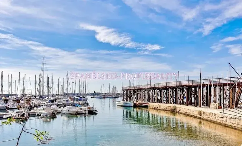 Prodej bytu 4+1, Torrevieja, Španělsko, 89 m2