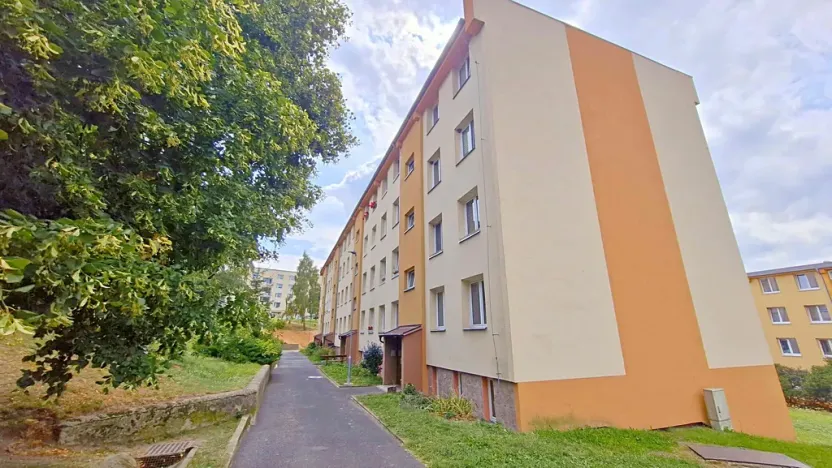 Pronájem bytu 2+1, Meziboří, J. A. Komenského, 44 m2