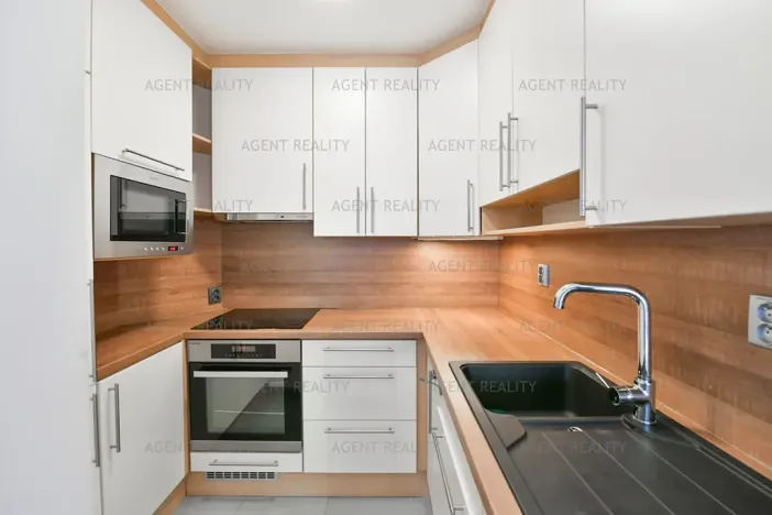 Pronájem bytu 3+kk, Praha - Břevnov, Za Strahovem, 56 m2